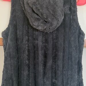 The North Face Charcoal Fleece Fyr Vest